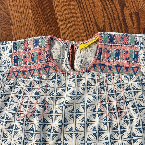 Roller rabbit top with embroidery - Picture 2 of 4